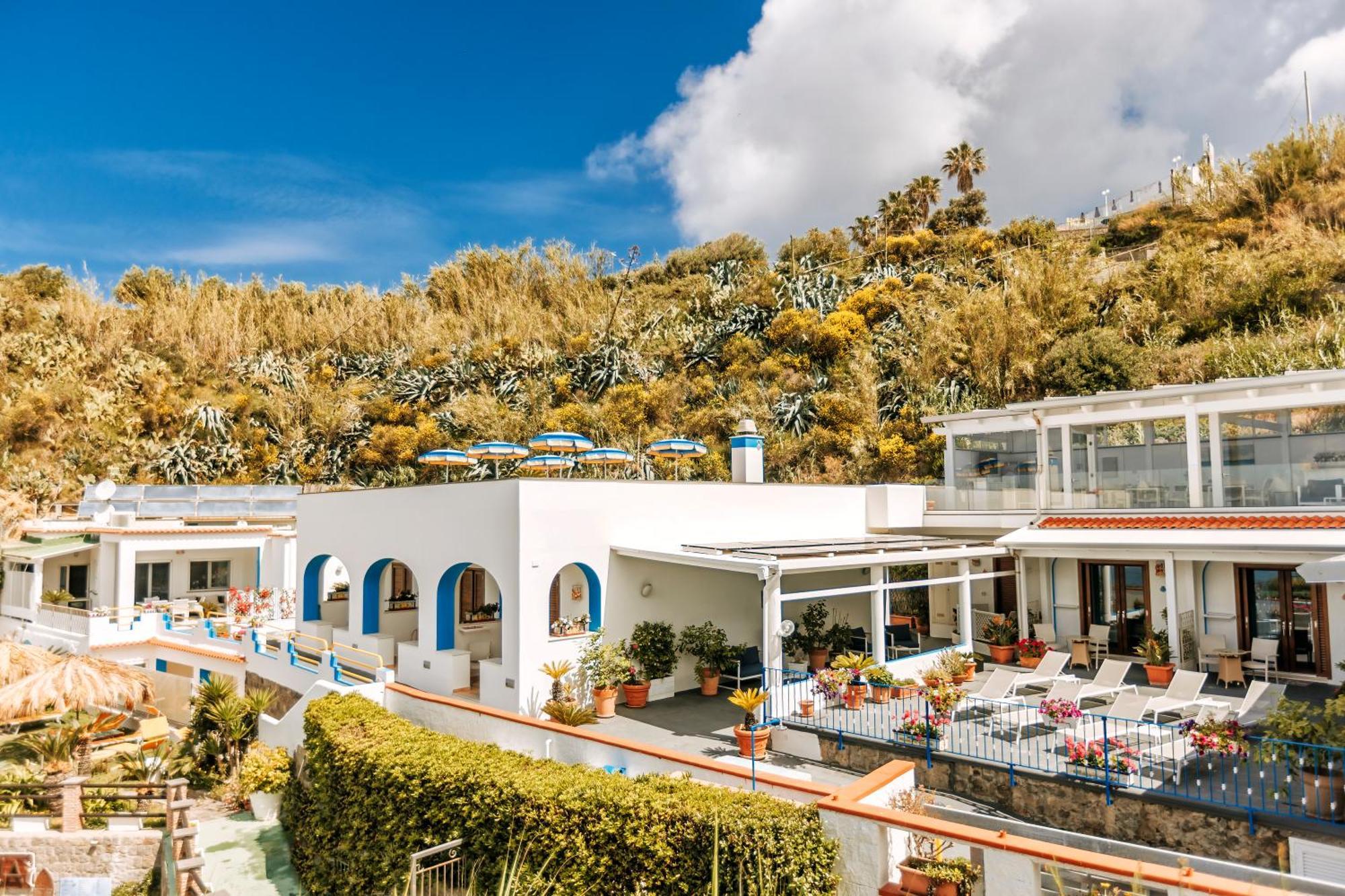 Hotel Cava Dell'Isola Forio  Bagian luar foto
