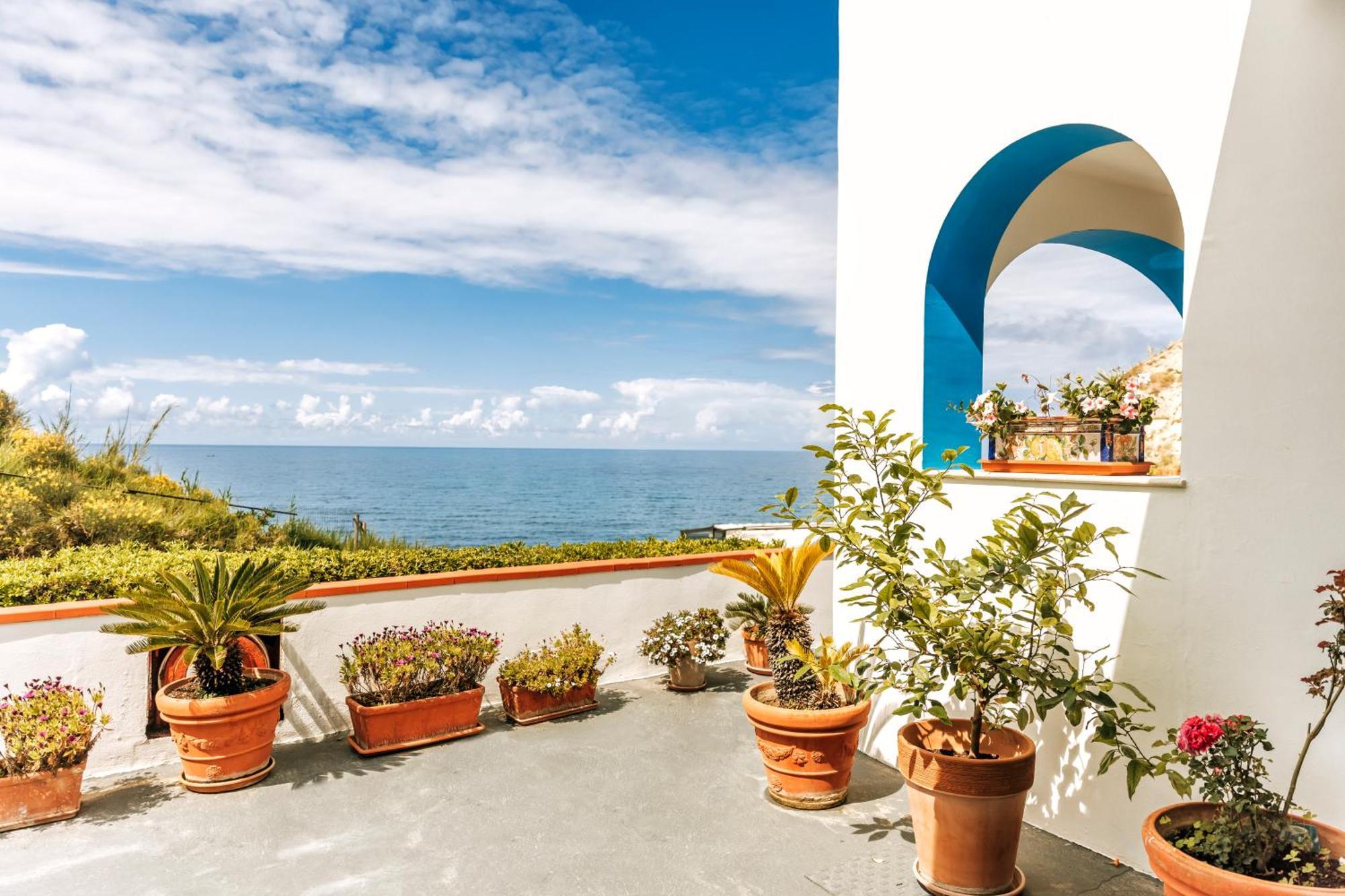 Hotel Cava Dell'Isola Forio  Bagian luar foto