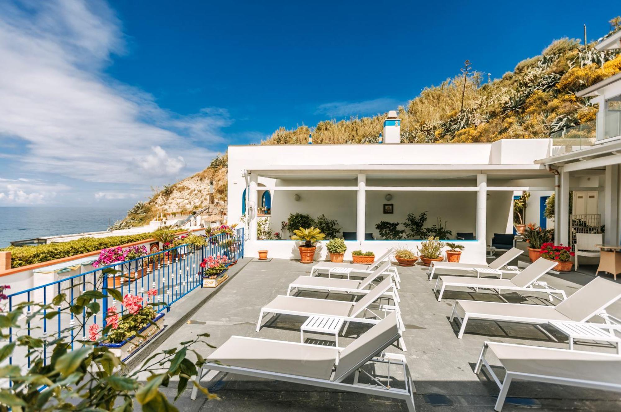 Hotel Cava Dell'Isola Forio  Bagian luar foto