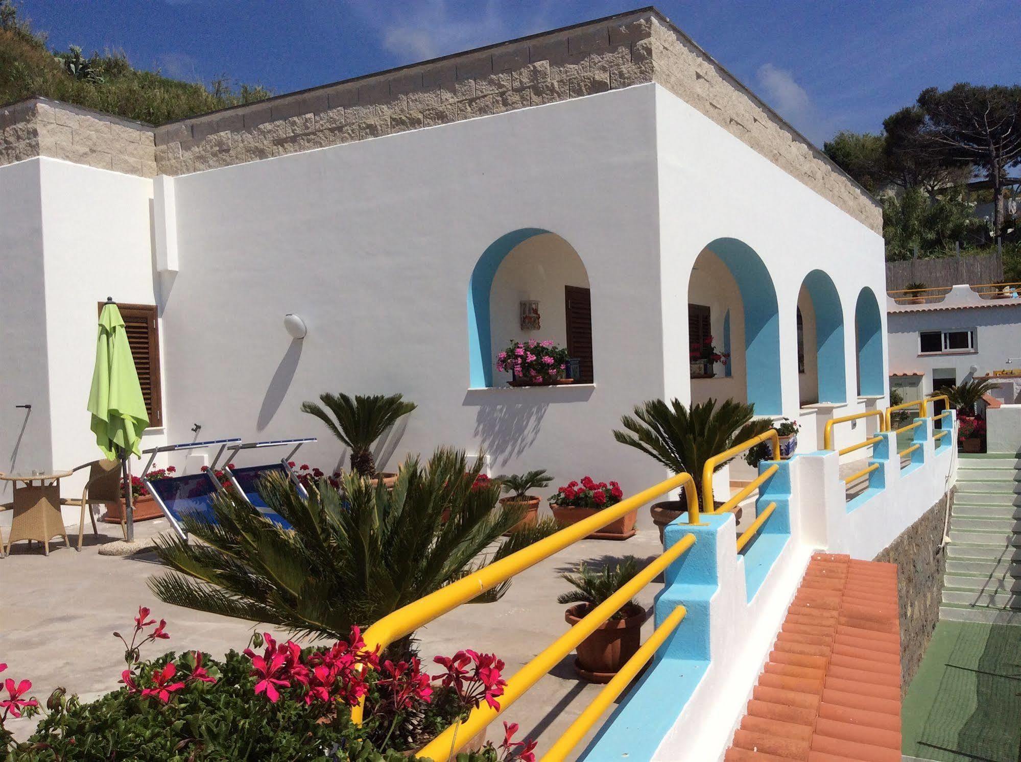 Hotel Cava Dell'Isola Forio  Bagian luar foto